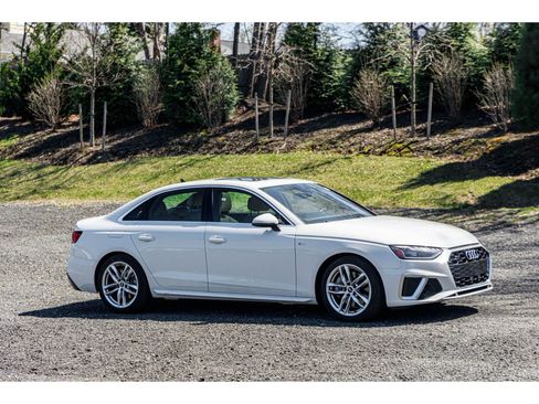 Used 2023 Audi A4 2.0T Premium Plus image 12