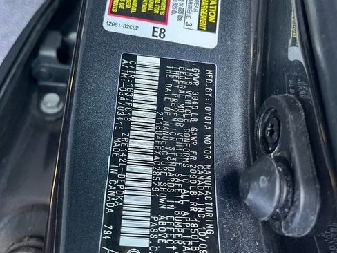 Used 2010 Toyota Corolla LE image 28