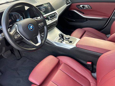 Used 2022 BMW 330e w/ Driving Assistance Package image 11