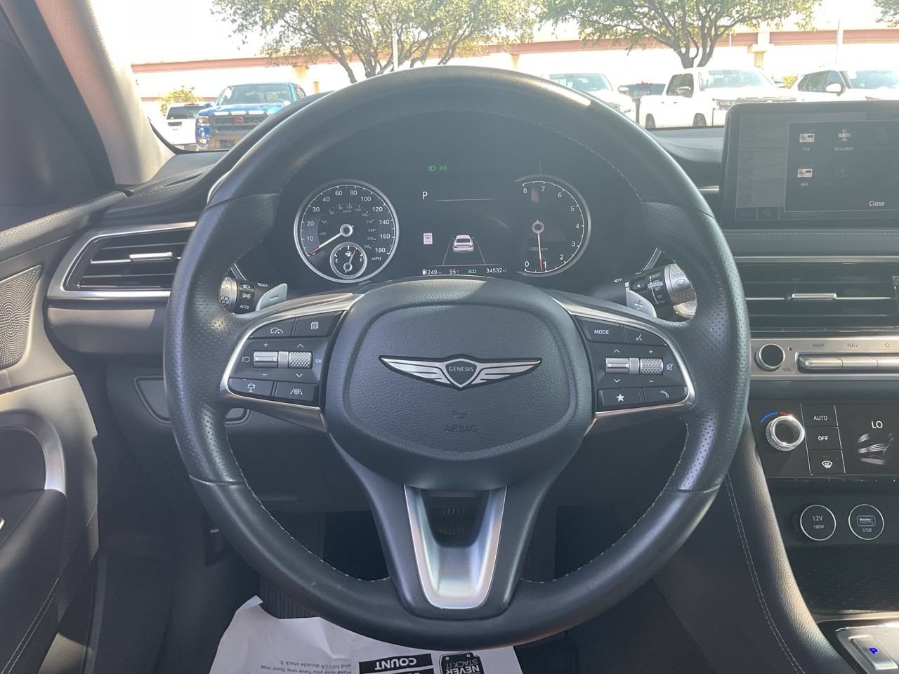Used 2025 Genesis G70 2.5T RWD image 29