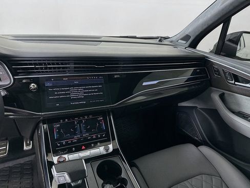 Used 2023 Audi SQ7 Prestige w/ Sport Package AWD/4WD image 20