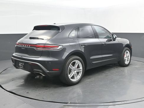 Certified 2023 Porsche Macan AWD/4WD image 7