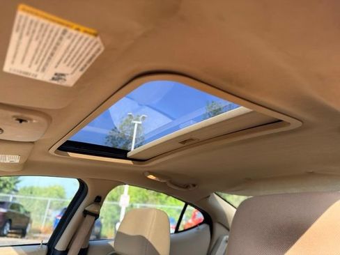 Used 2008 Pontiac Grand Prix w/ Sun And Sound Package FWD image 15