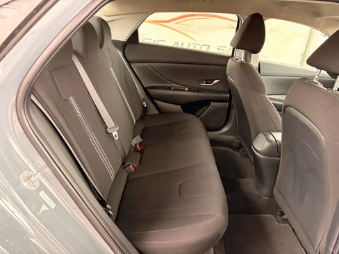 Used 2022 Hyundai Elantra SEL image 24