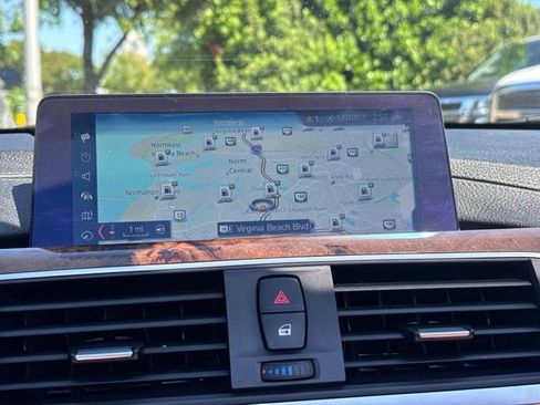 Used 2018 BMW 430i xDrive Convertible AWD/4WD image 17