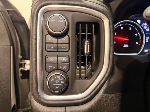 Used 2022 Chevrolet Silverado 2500 High Country w/ Safety Package II AWD/4WD image 16