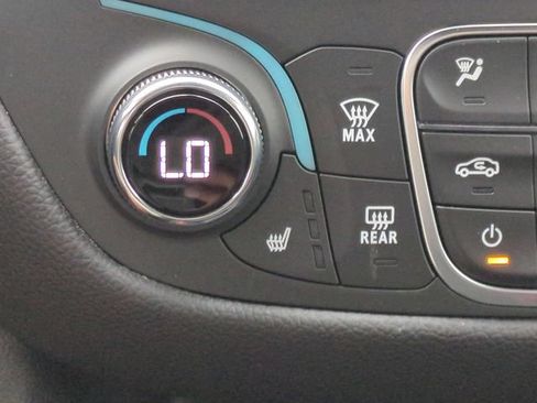 Certified 2024 Chevrolet Equinox RS w/ RS Leather Package FWD image 28