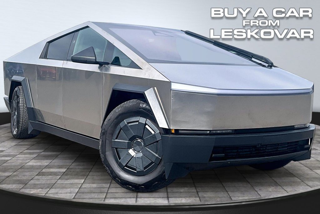 Used 2025 Tesla Cybertruck AWD Crew Cab image 1