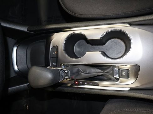 Used 2024 Chevrolet Malibu LT image 14