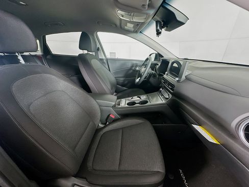 Used 2023 Hyundai Kona SE FWD image 29