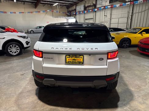 Used 2017 Land Rover Range Rover Evoque SE AWD/4WD image 5