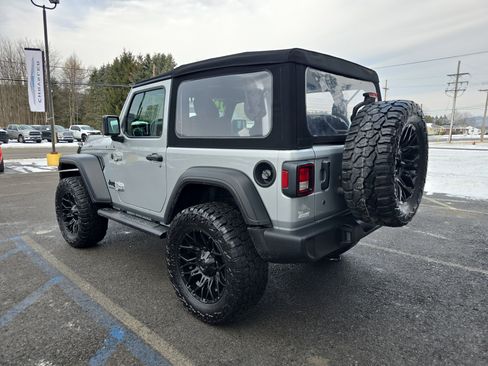 Used 2024 Jeep Wrangler Sport image 6