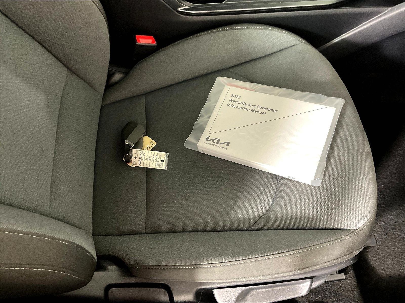 Certified 2025 Kia K4 FWD image 34
