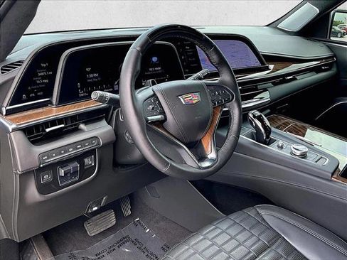 Used 2023 Cadillac Escalade Sport Platinum AWD/4WD image 14