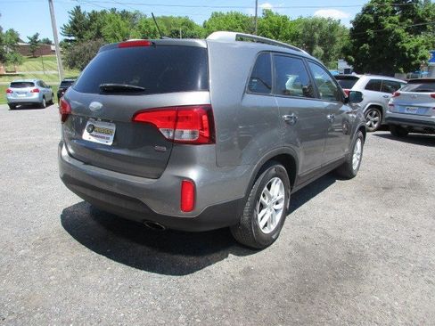Used 2014 Kia Sorento LX AWD/4WD image 10