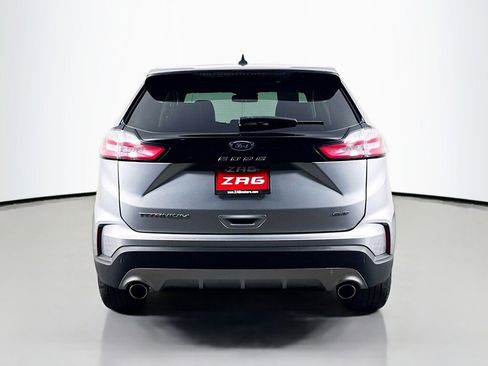 Used 2022 Ford Edge Titanium image 4