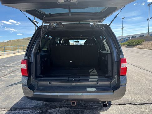 Used 2017 Ford Expedition EL Limited w/ Equipment Group 301A AWD/4WD image 24