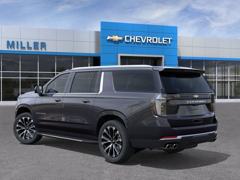 New 2026 Chevrolet Suburban High Country image 40