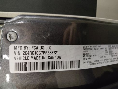 Used 2023 Chrysler Voyager LX FWD image 33