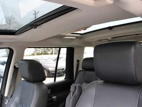 Used 2016 Land Rover LR4 HSE Silver Edition image 27