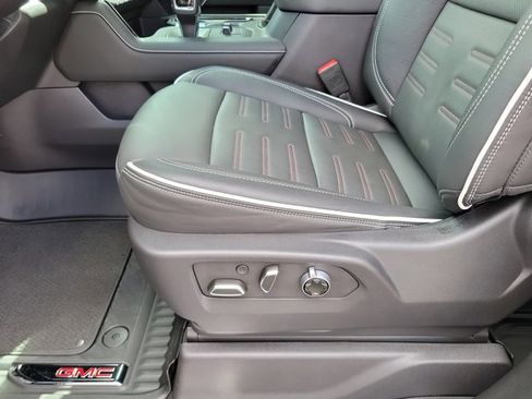 Used 2024 GMC Sierra 1500 AT4X image 13