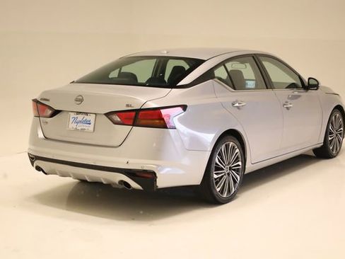 Used 2023 Nissan Altima 2.5 SL FWD image 4