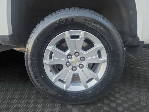 Used 2022 Chevrolet Colorado W/T w/ WT Convenience Package AWD/4WD image 33
