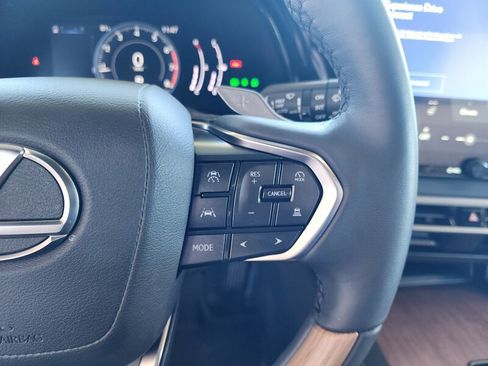 Used 2023 Lexus RX 350 Premium image 34