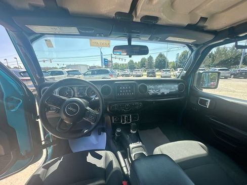 Used 2020 Jeep Wrangler Unlimited Sport AWD/4WD image 22