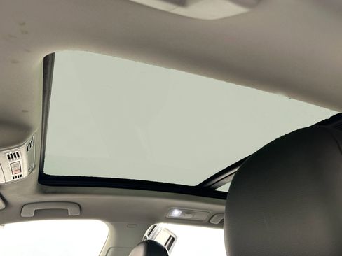 Used 2017 Volkswagen Golf Alltrack SE image 28