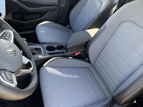 New 2025 Volkswagen Jetta SE image 15