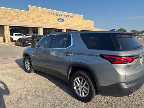 Used 2023 Chevrolet Traverse LS w/ LPO, Roadside Safety Package FWD image 9
