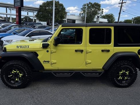 Used 2023 Jeep Wrangler Unlimited w/ 8.4" Radio Group AWD/4WD image 12