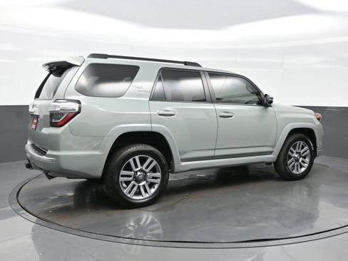 Used 2022 Toyota 4Runner TRD Sport w/ Technology Package AWD/4WD image 6