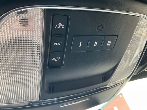 Used 2022 Dodge Charger GT image 15