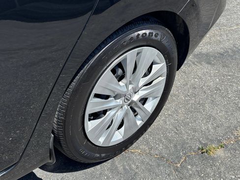 Used 2025 Nissan Sentra S FWD image 29