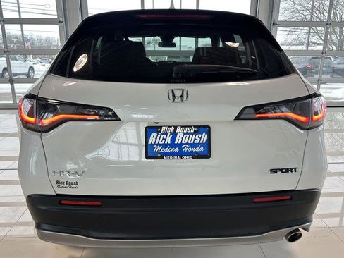 Used 2023 Honda HR-V Sport image 9