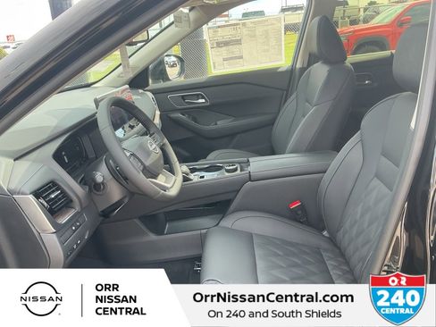 New 2026 Nissan Rogue Platinum w/ Platinum Premium Package image 17