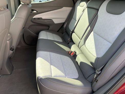 Used 2022 Chevrolet Bolt EUV Premier w/ Sun & Sound Package image 22