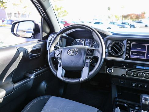 Certified 2023 Toyota Tacoma TRD Sport image 4