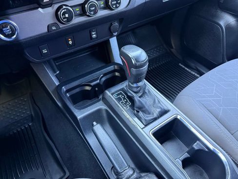 Used 2017 Toyota Tacoma TRD Sport w/ Exterior Package RWD image 23
