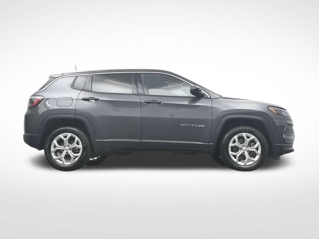 Used 2024 Jeep Compass Sport AWD/4WD image 48