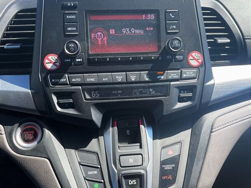 Used 2019 Honda Odyssey LX image 14
