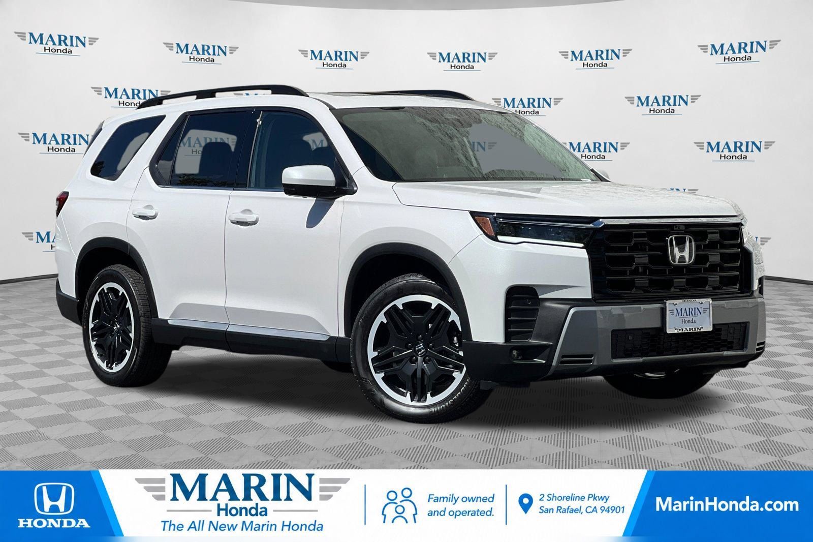 New 2026 Honda Pilot Touring image 1