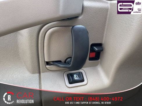 Used 2021 Chevrolet Express 2500 w/ Driver Convenience Package image 27
