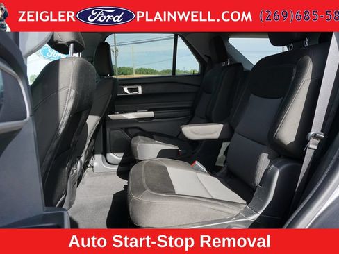 Used 2022 Ford Explorer XLT AWD/4WD image 12