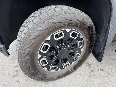 Used 2022 GMC Sierra 3500 Denali w/ Denali Ultimate Package AWD/4WD image 4