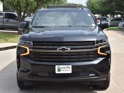 Used 2022 Chevrolet Tahoe RST w/ Luxury Package AWD/4WD image 3