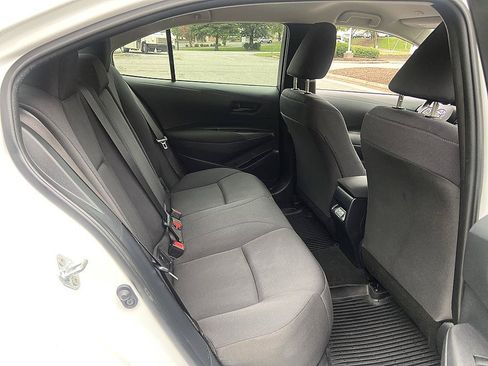 Used 2024 Toyota Corolla LE FWD image 18