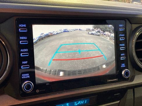 Used 2021 Toyota Tacoma TRD Sport w/ Technology Package image 22